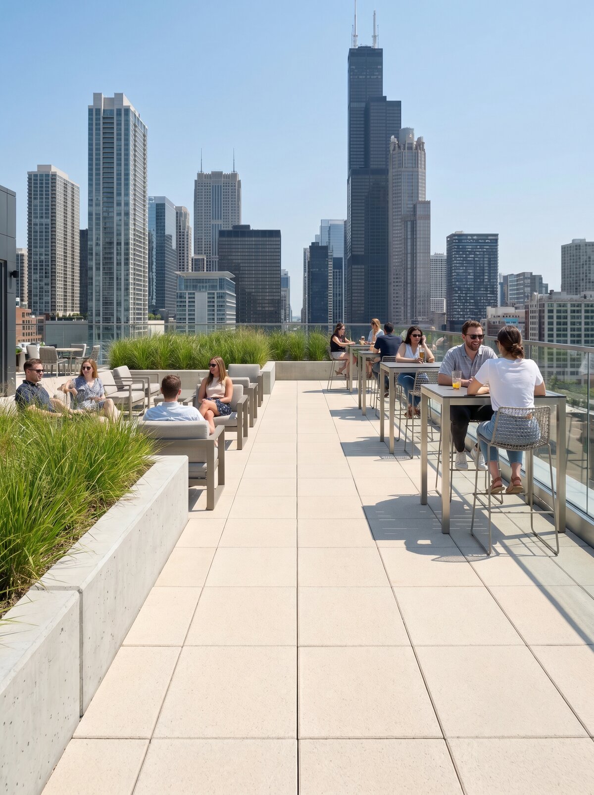 Nowoczesny taras na dachu biurowca w chicago z nawierzchnia
