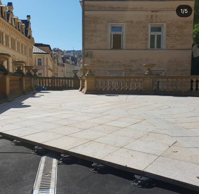 Reforma de terraza en un edificio histórico en Karlovy Vary 5