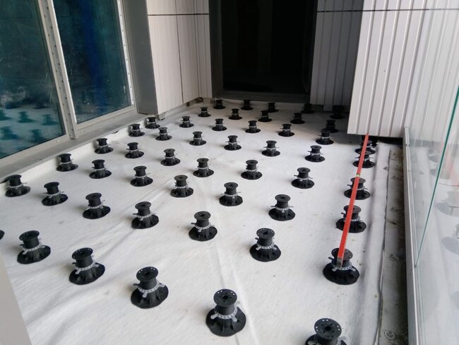 Soportes colocados listos para el montaje de vigas