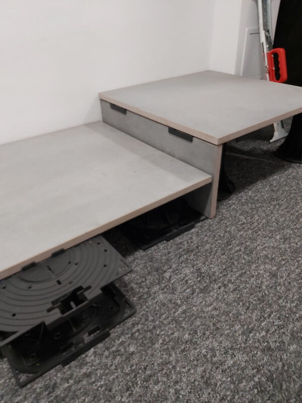 ddp cp cerramiento vertical montado sobre un soporte ajustable