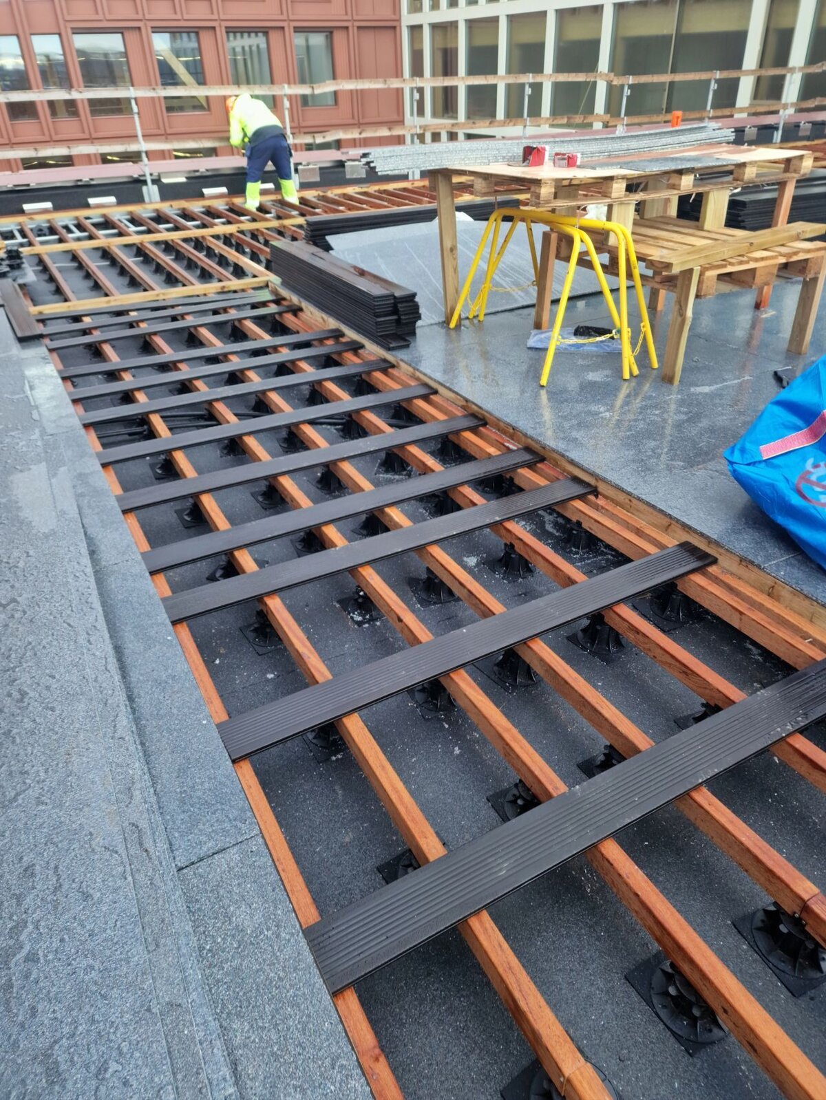 Plots Soporte de Terraza Regulables de Plástico para Baldosas y Vigas.